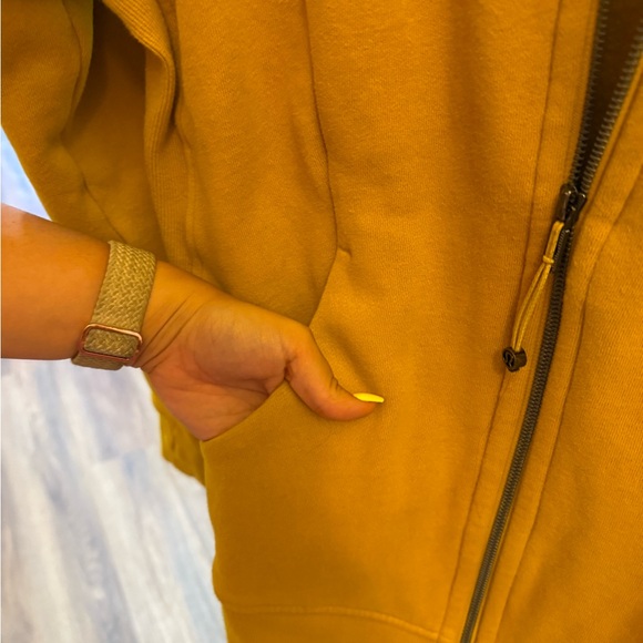 Lululemon Scuba Yellow Zip-Up Hoodie - Picture 7 of 11
